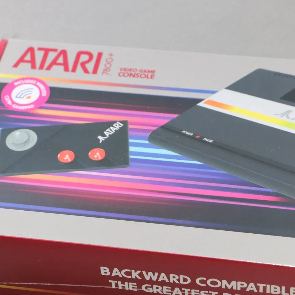 NEW SEALED Atari 7800+ Console Bundle CX78+ Wireless Controller Crystal Quest